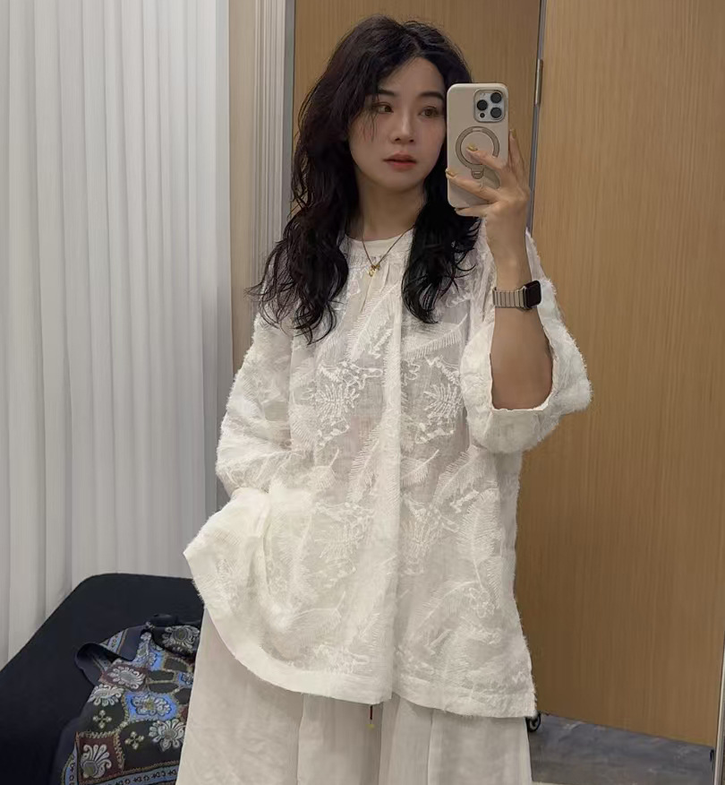 2025夏季新款苎麻羽毛刺绣T恤衫女文艺时尚纯色七分袖宽松套头衬详情10