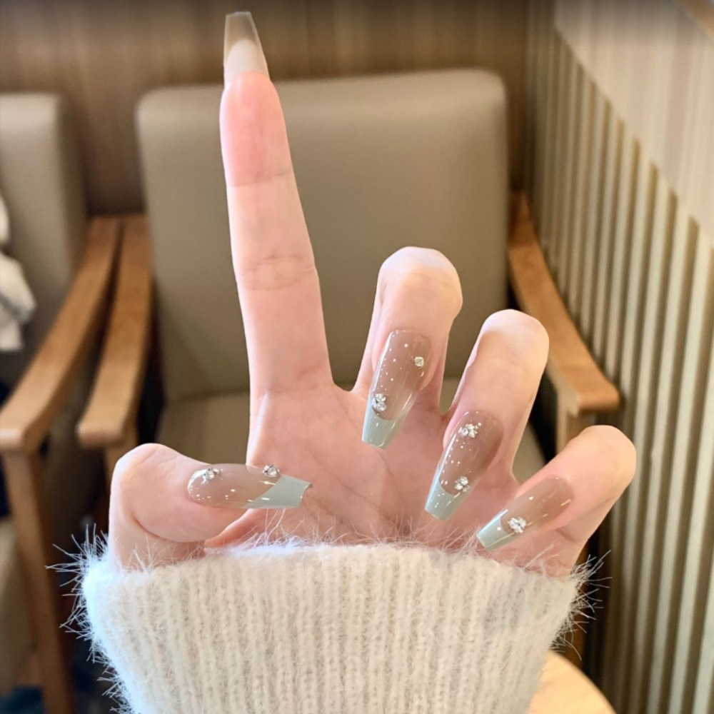 2025 New handcrafted rich girl blue sparkling cat-eye on Instagram bestseller detachable wearable nail pic 20