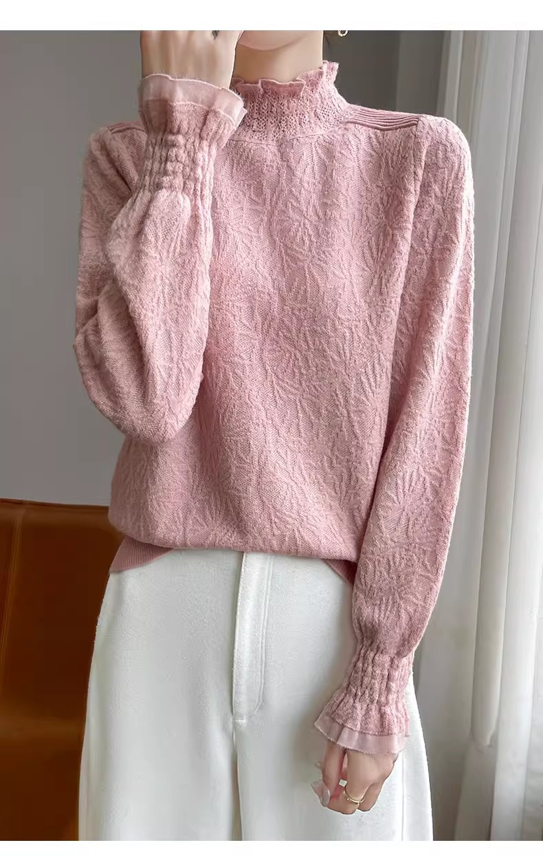 The 2025 autumn/winter new style lace and black ear-trimmed semi-high neck base layer for women is super stylish. Pair it with an A9325 sweater pic 8