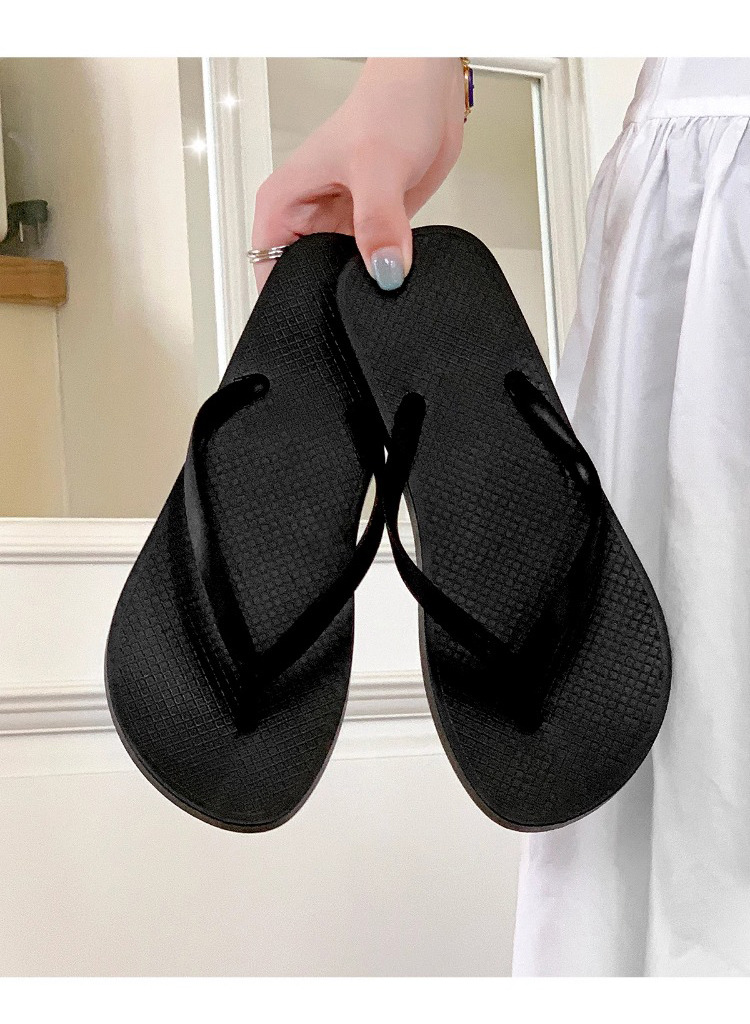 2025新款黑色人字拖女夹脚凉拖鞋女夏季外穿防滑平底跟沙滩鞋批发详情10