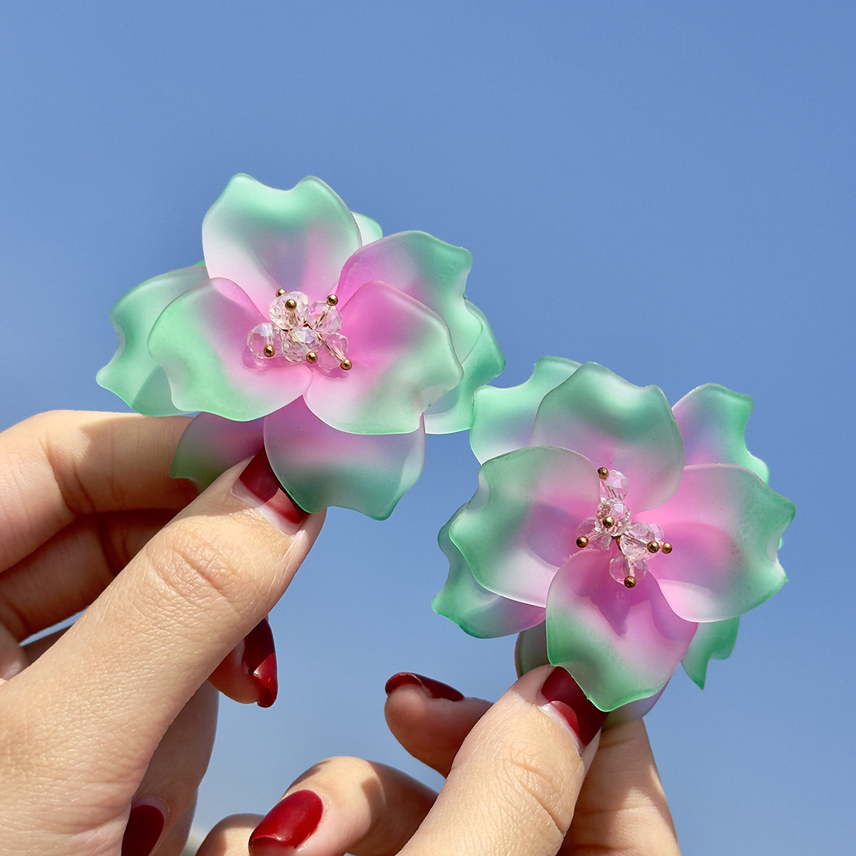 亚马逊跨境清新甜美彩色树脂花瓣花朵耳钉气质多巴胺 耳环耳饰女详情28