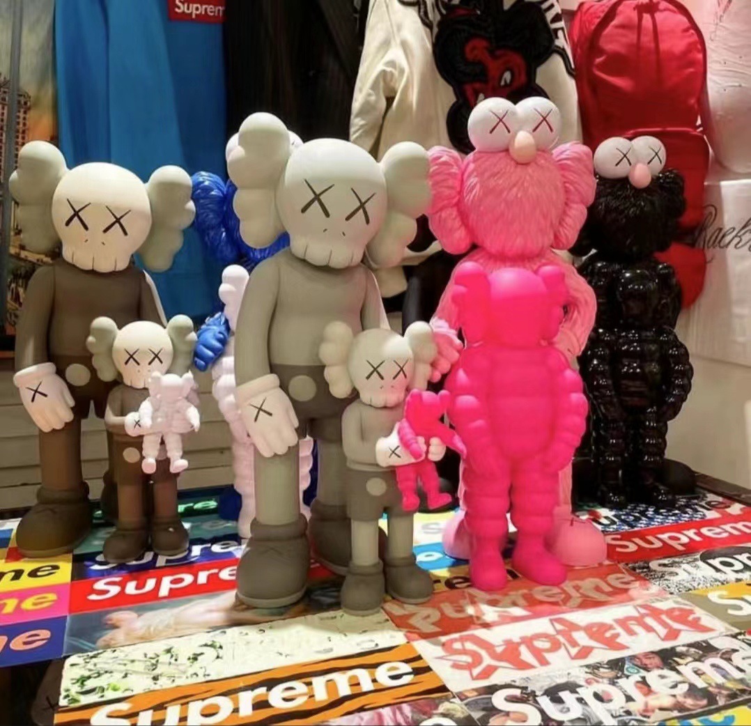 kaws芝麻街公仔客厅高档轻奢潮玩暴力熊桌面摆件手办卡通家居礼物详情4
