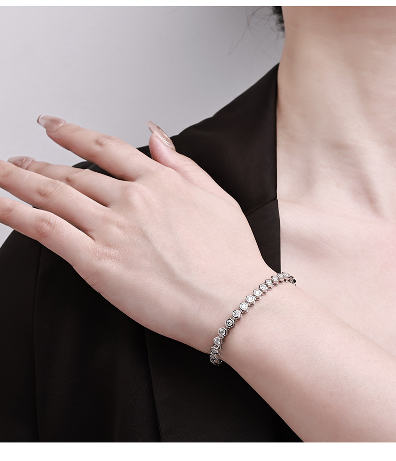 S925纯银日韩爆款甜美纯银跨境电商莫桑钻手链新款爆款钻石手饰详情4