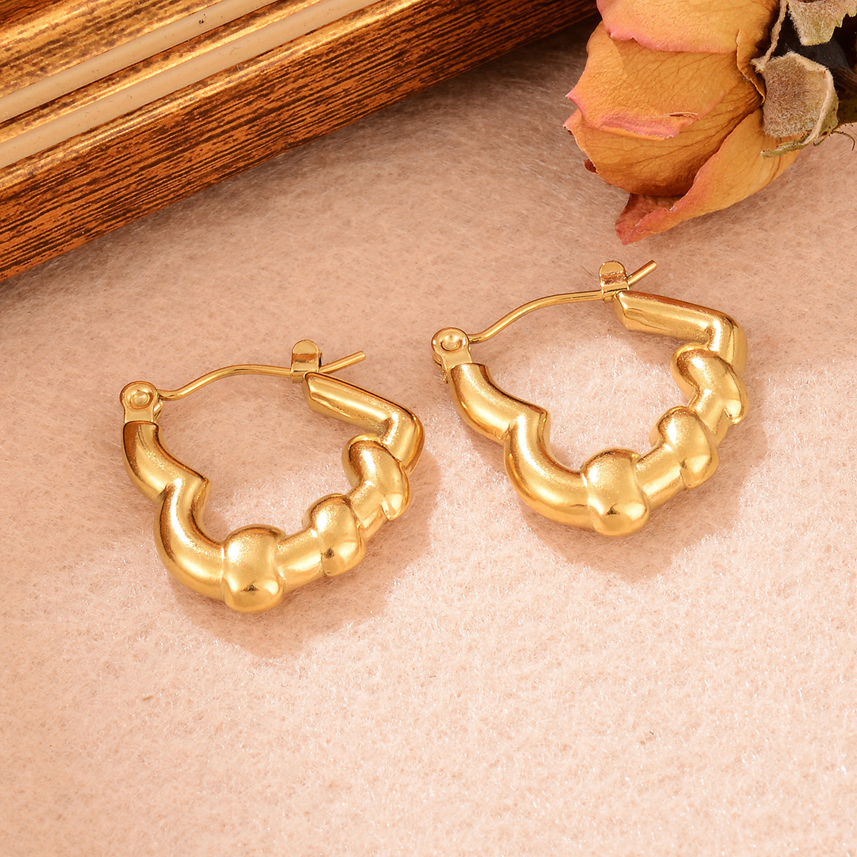 时尚复古简约大气不锈钢小众个性不锈钢纹理时尚扭纹U型耳环批发详情32