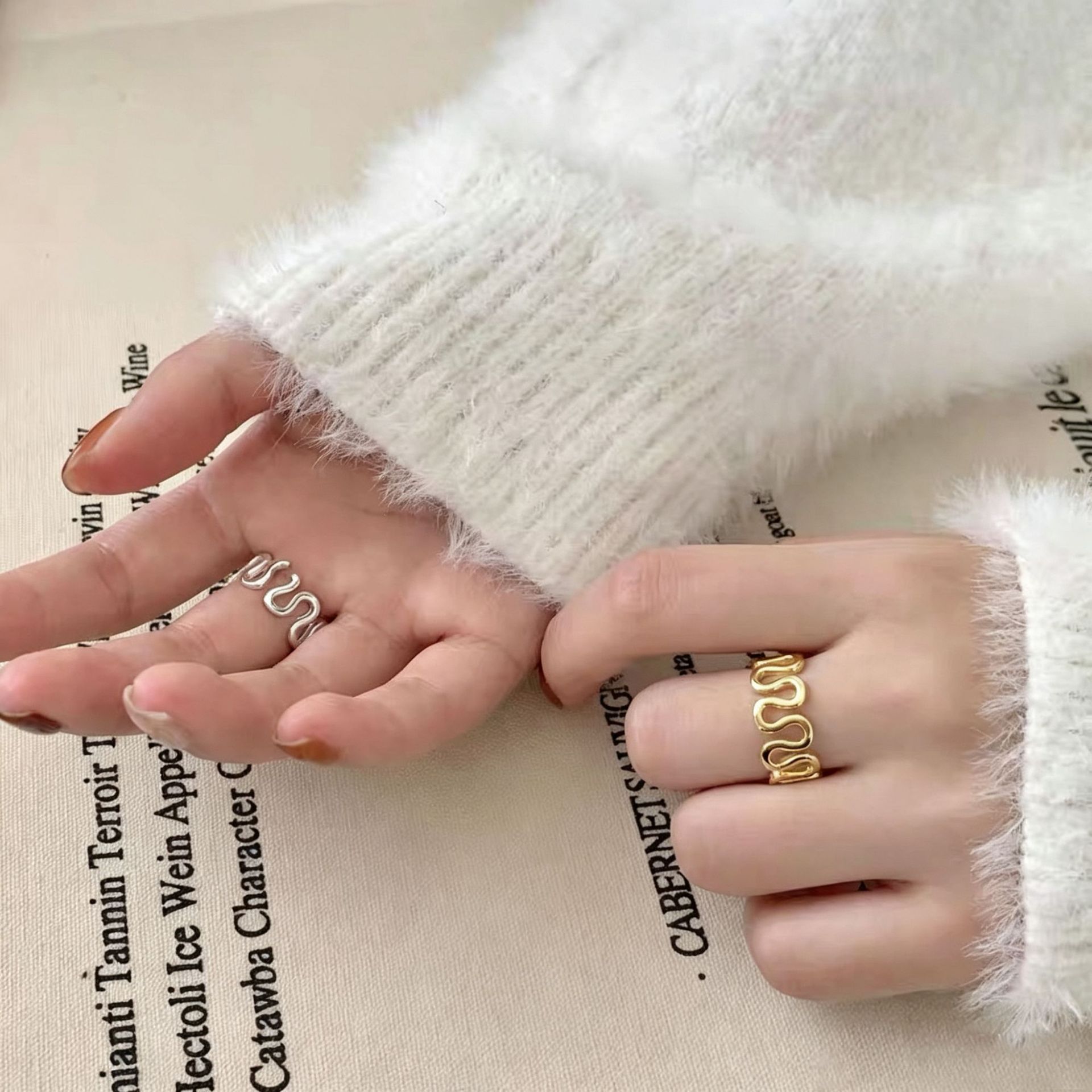 The entire s925 sterling silver wavy ring is unique and stylish for women, versatile for commuting, and features a simple line design with an open ring pic 5