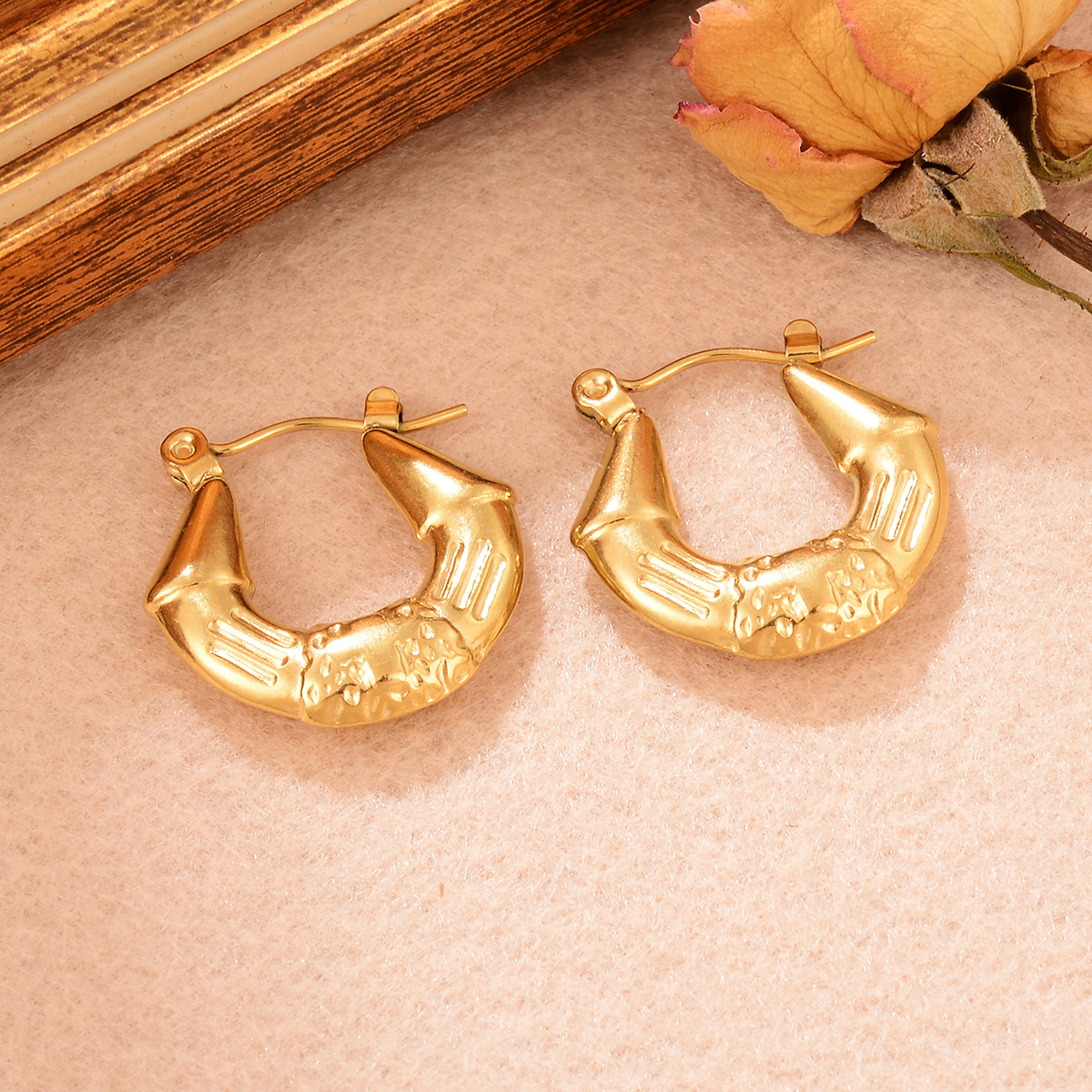 时尚复古简约大气不锈钢小众个性不锈钢纹理时尚扭纹U型耳环批发详情38