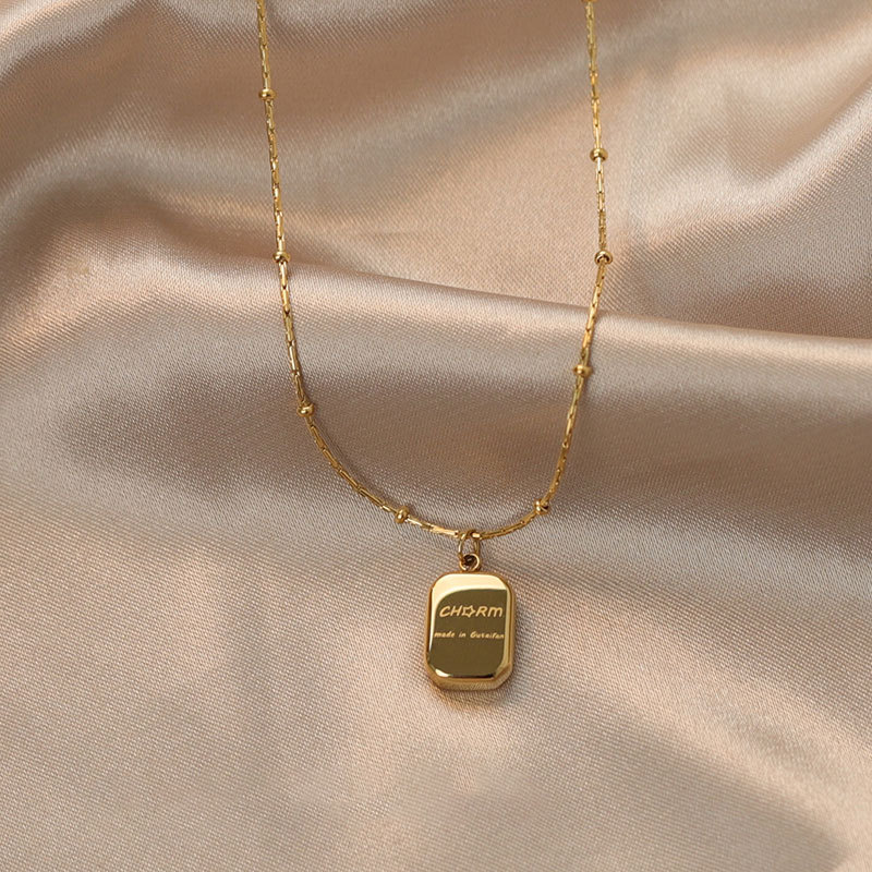 Cube sugar chocolate necklace, Korean version titanium steel square letter pendant necklace, light luxury and niche design, unique collarbone chain pic 4