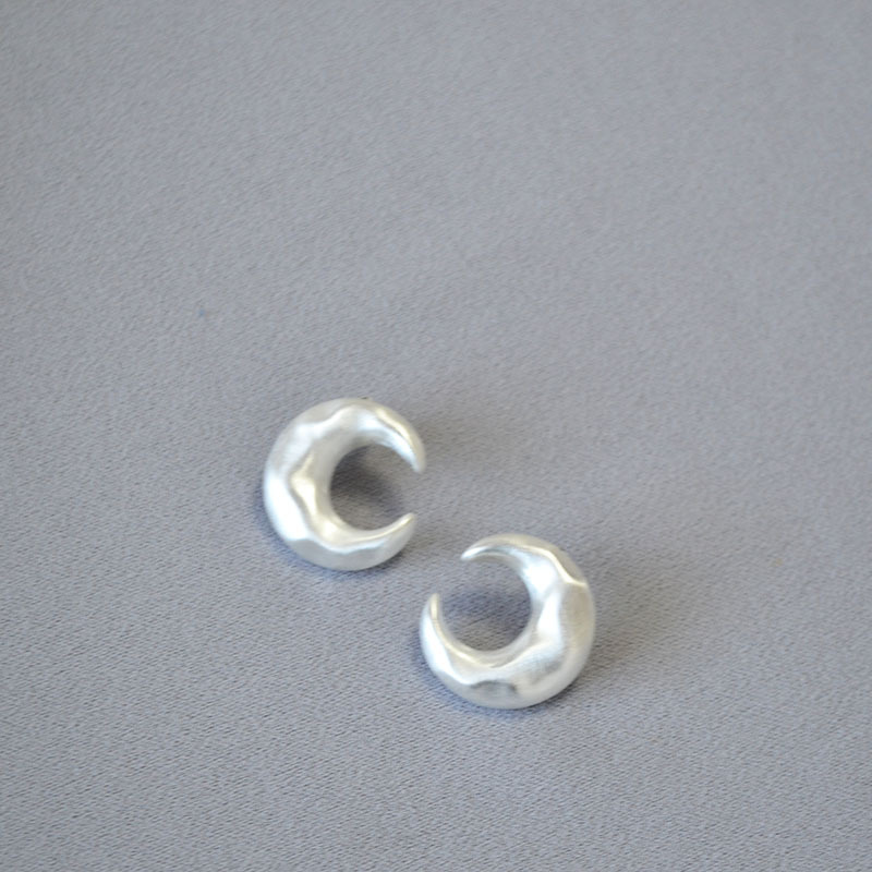 法式复古银色月牙拉夸张冷淡风小众设计高级感925银针耳钉耳饰女详情8