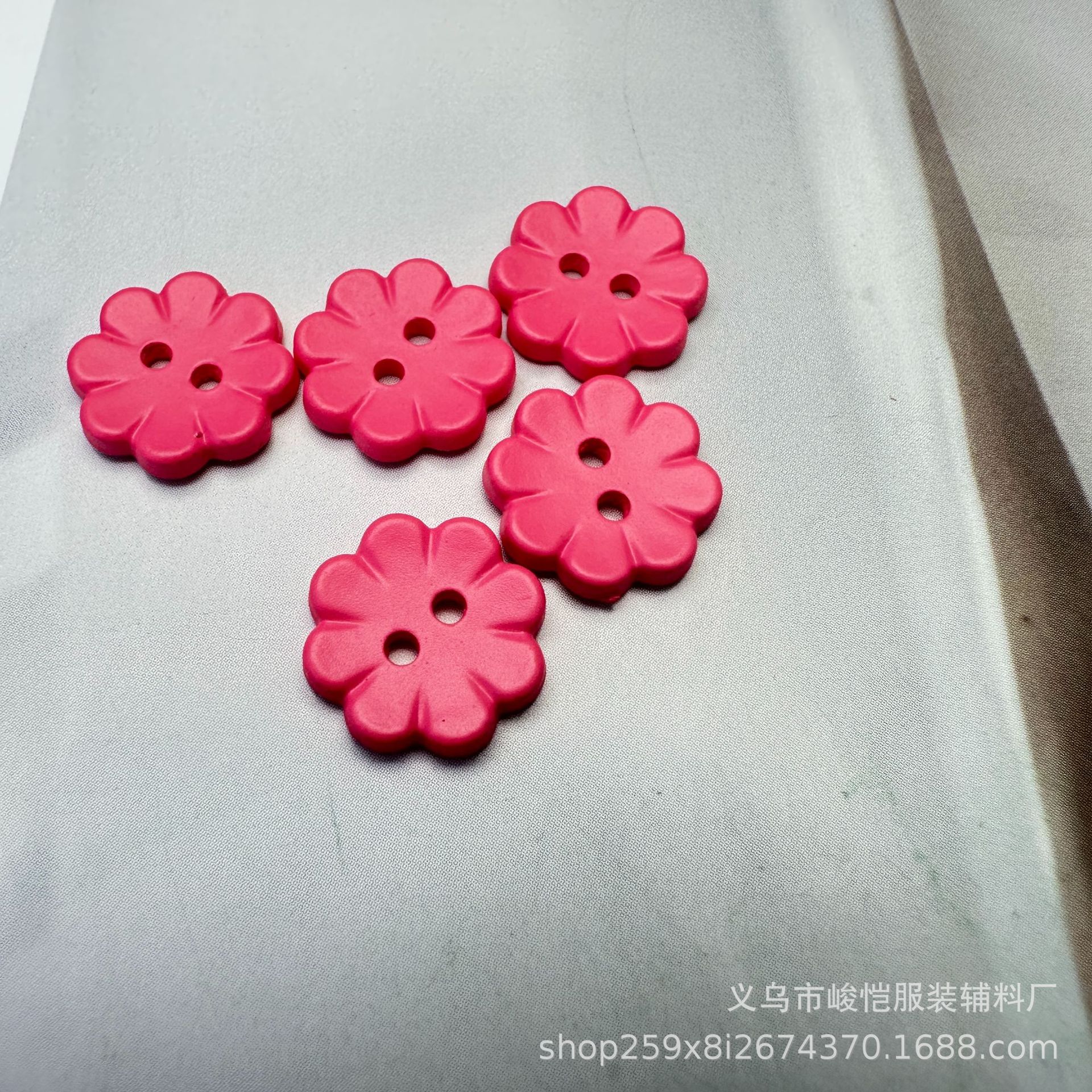 『六叶小花』多巴胺彩色小花纽扣手作diy发圈手账服装辅料装饰扣详情9