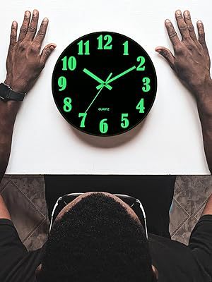 MDF夜光静音挂钟创意卧室客厅简约发光石英钟纤板木质时钟表批发详情17