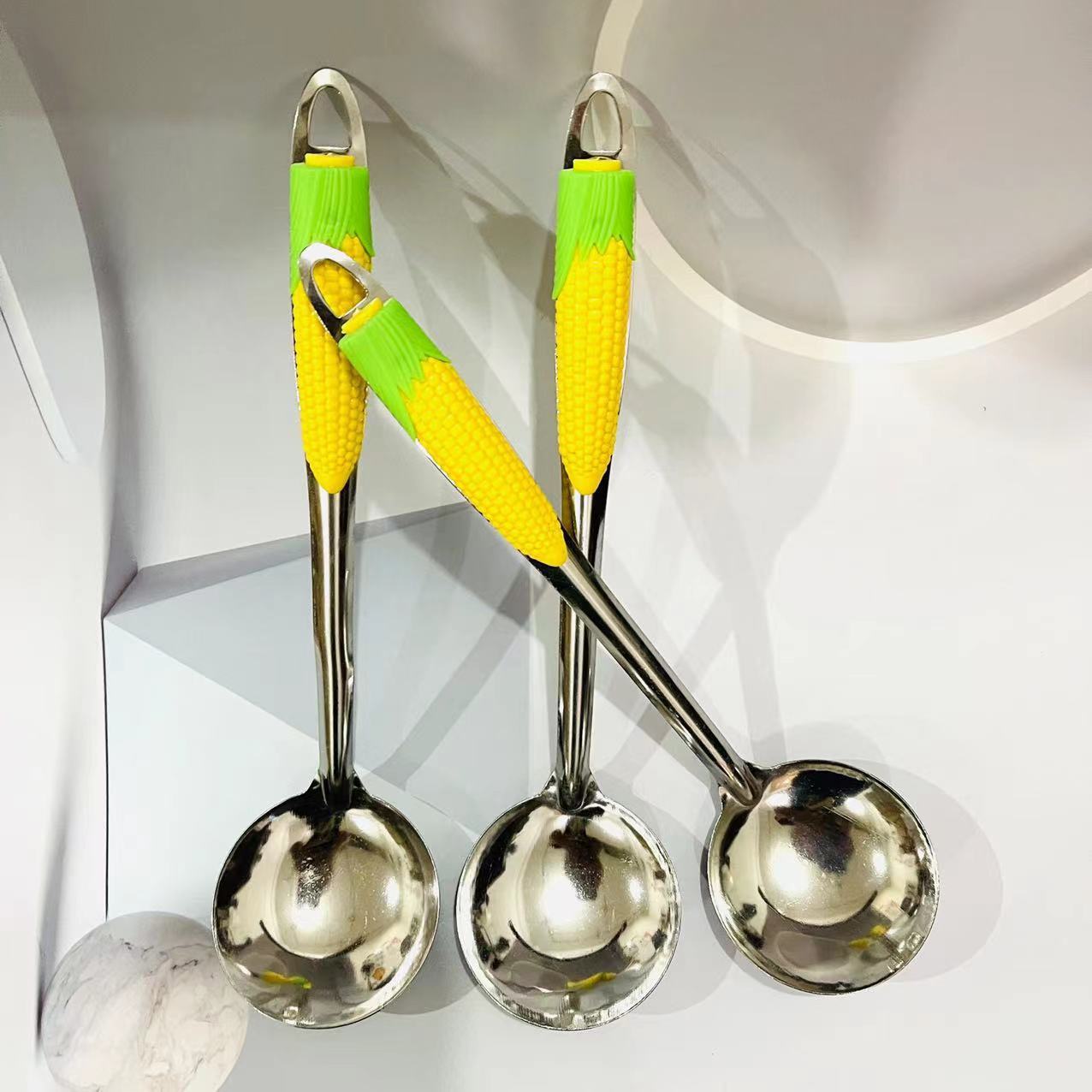 【 Zone 2-12 】 Corn soup spoon 10 per bundle 1500 per box Corn soup spoon, household kitchen thickened strainer spoon for soup and porridge, long-handled hot pot, 1 yuan supply pic 4