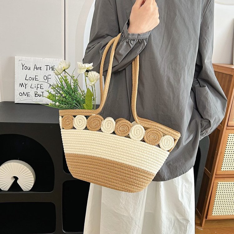 2024新款菜篮子沙滩包女士单肩腋下包韩版编织水桶包小众设计详情20