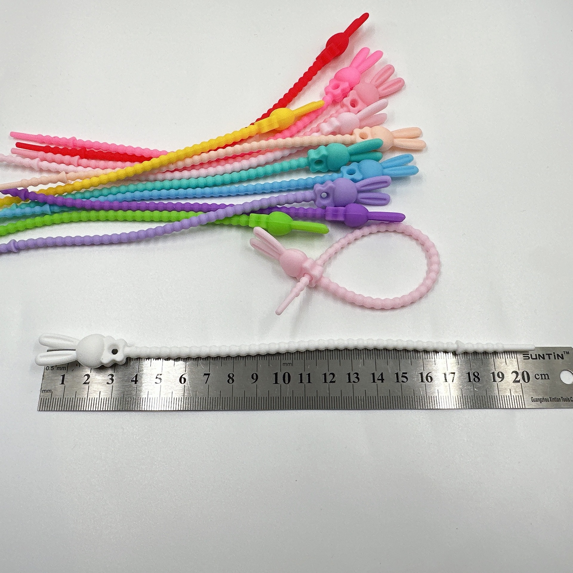 Korean version natural rainbow rubber rope binding, rabbit cartoon animal silicone cable tie, diy handmade accessory, toothbrush strap, cute, environmentally friendly and durable pic 6