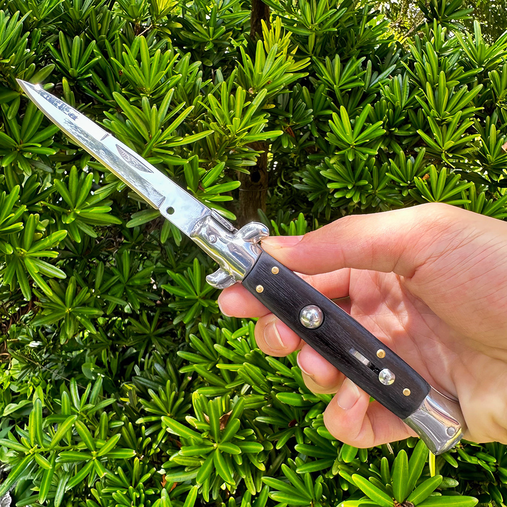 High-quality AK folding knives for cross-border game accessories in stock, with knife cases included. Popular cross-border folding knife handles for playing and viewing pic 15