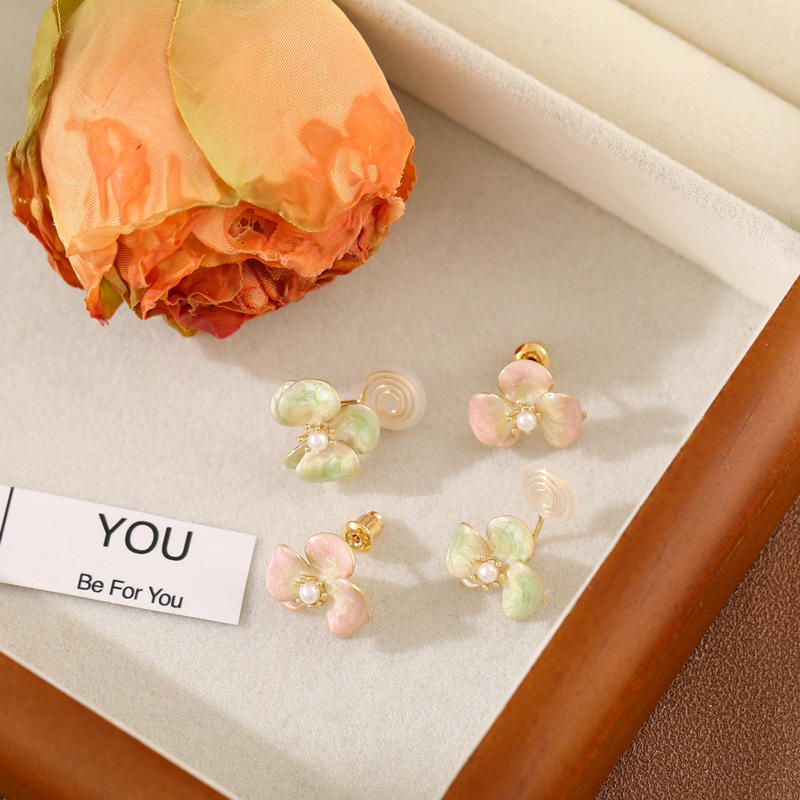 2024年新款小清新彩色滴釉花朵耳夹925银针ins风小众通勤百搭耳钉详情22