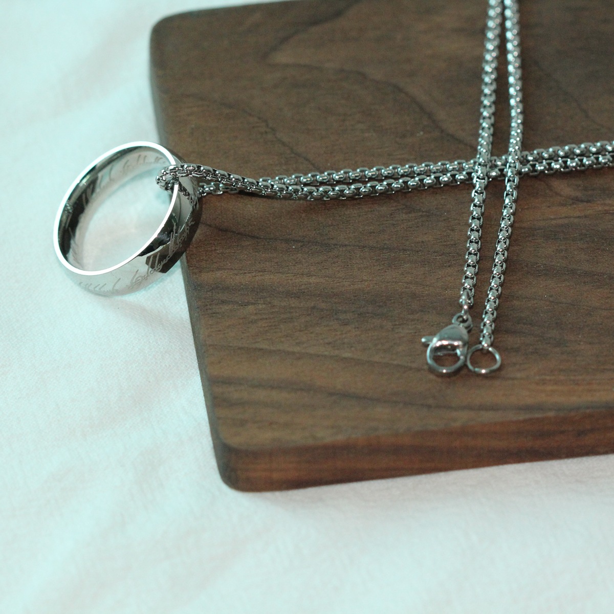 European and American popular and versatile sweater chains, pearl chains, ring king stainless steel necklaces, ring pendants, Amazon accessories pic 7