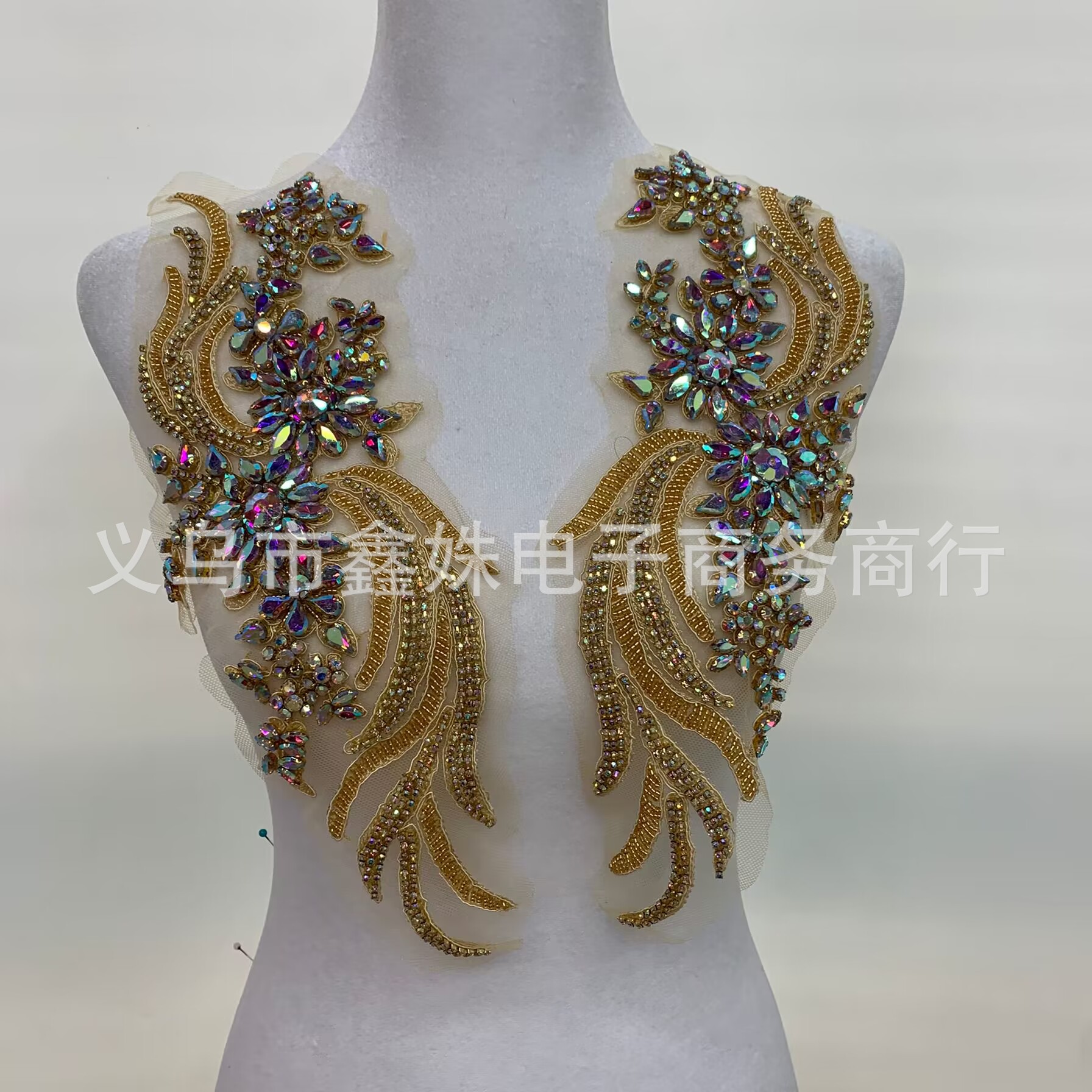 金AB手工钉珠蕾丝凤尾对花 婚纱礼服贴花详情1