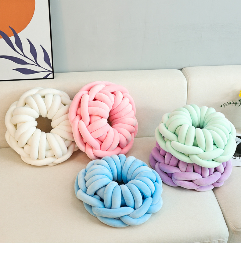 新款现代简约北欧风甜甜圈抱枕环形打结抱枕创意毛线编织坐垫靠垫详情1