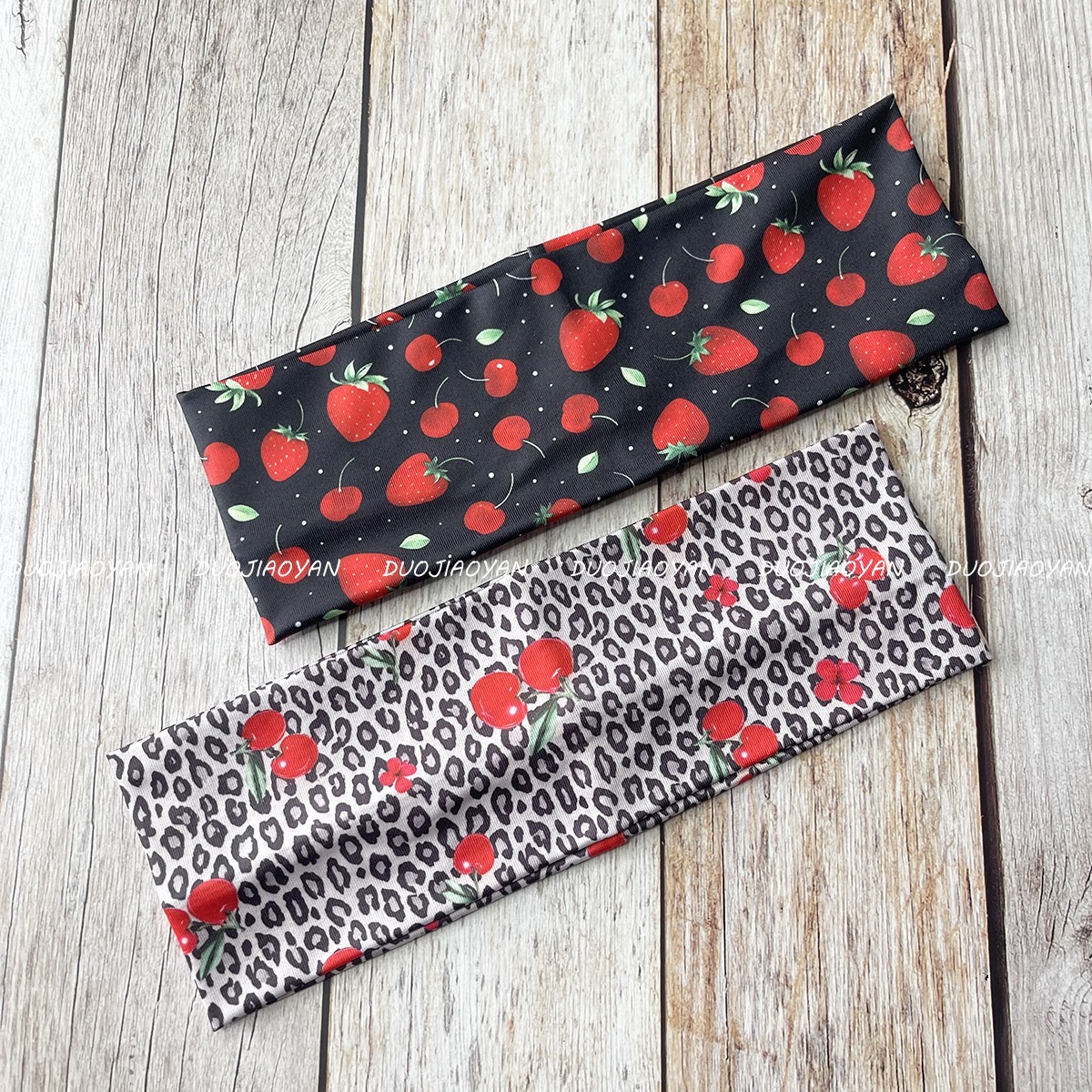 The new cherry-printed hair band from Europe and America is fashionable, sweet and cool. It features a fruit-patterned hair accessory with wide edges and a flat elastic band for women pic 9
