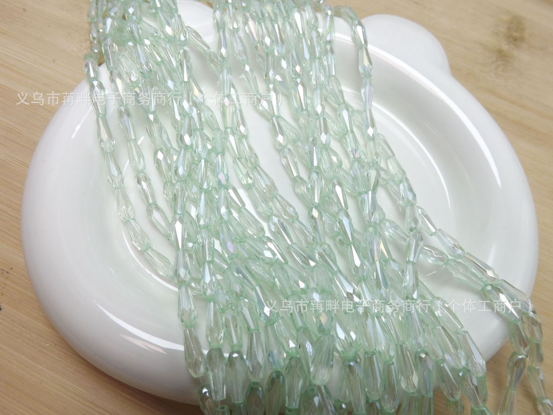 4mm*9mm长水滴人鱼泪晶晶diy水晶饰品配件玻璃珠子长水滴晶晶配件详情4