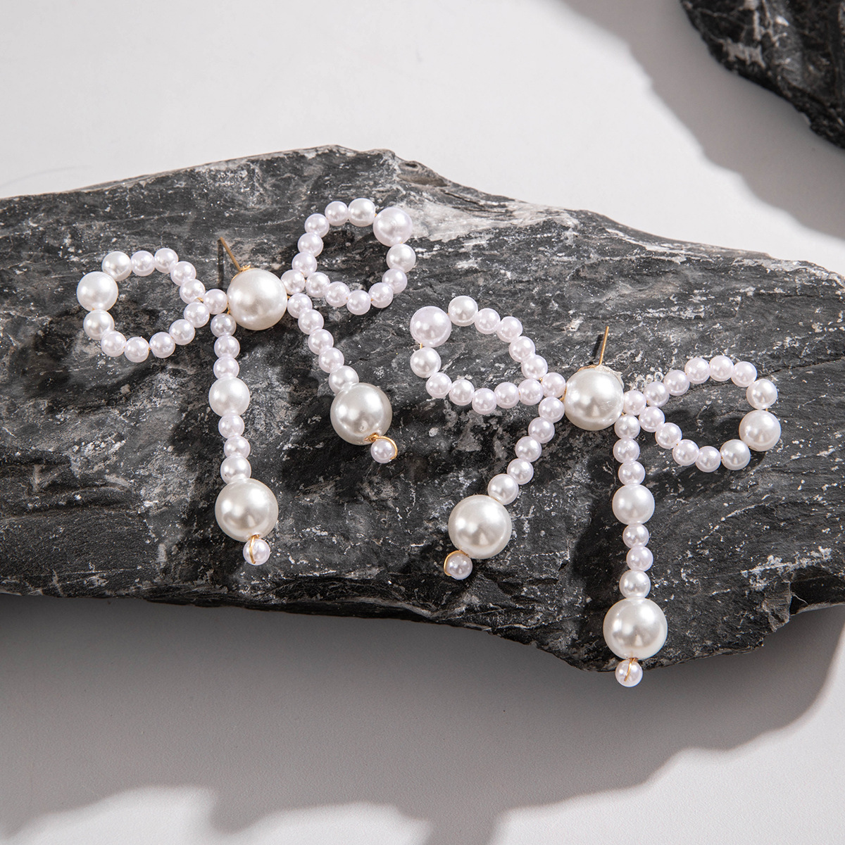 欧美跨境时尚镶钻大蝴蝶耳坠气质高级感桃心蝴蝶结仿珍珠耳饰女详情15