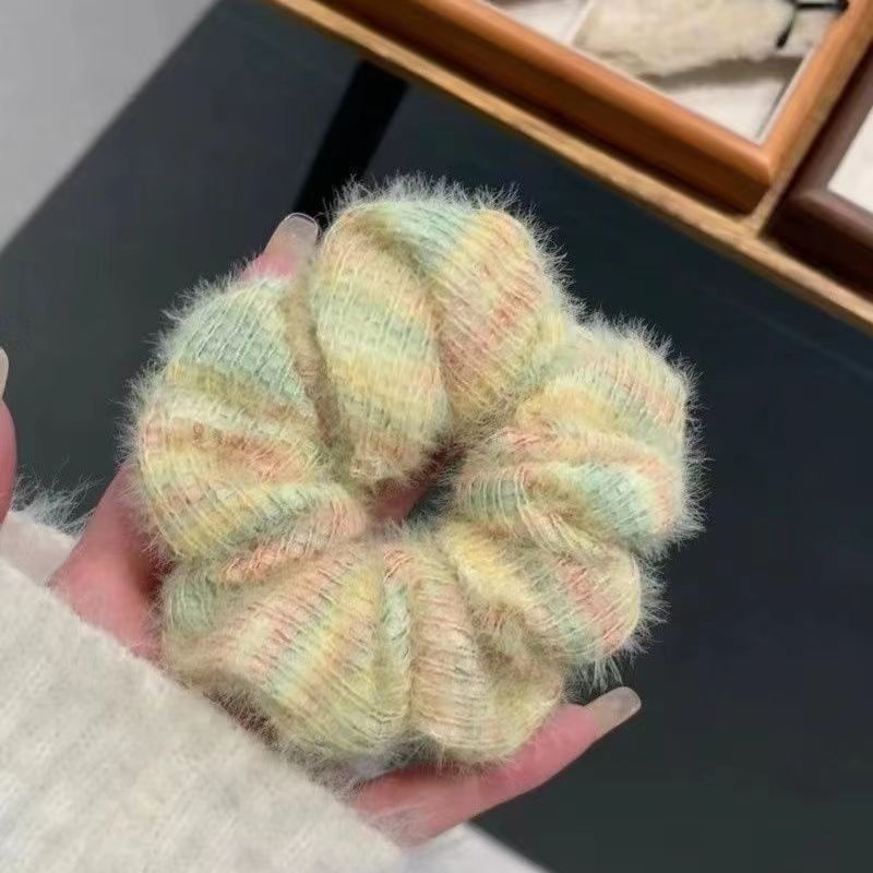 The new sweet and soft woolen lace large intestine hair band for autumn and winter is a versatile and cute hair tie for girls pic 4