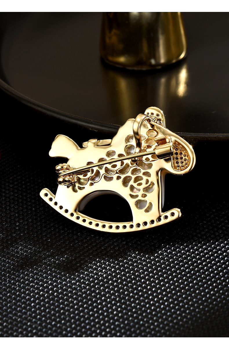 新款创意梦幻旋转木马胸针天然贝母高档百搭可爱开衫毛衣胸花别针详情17