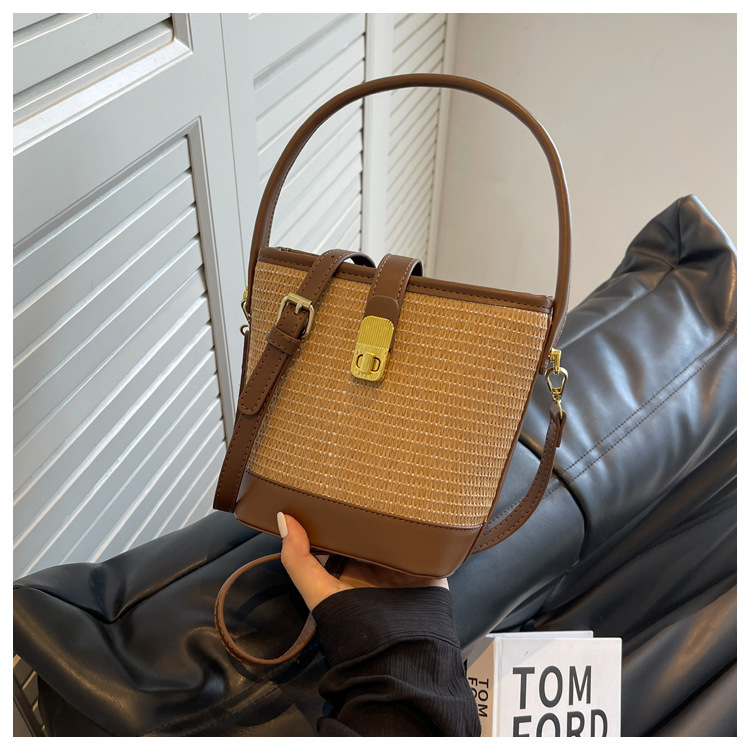 This 2023 new, niche design crossbody bag for women is a versatile and high-end hand-held bucket bag for summer pic 12