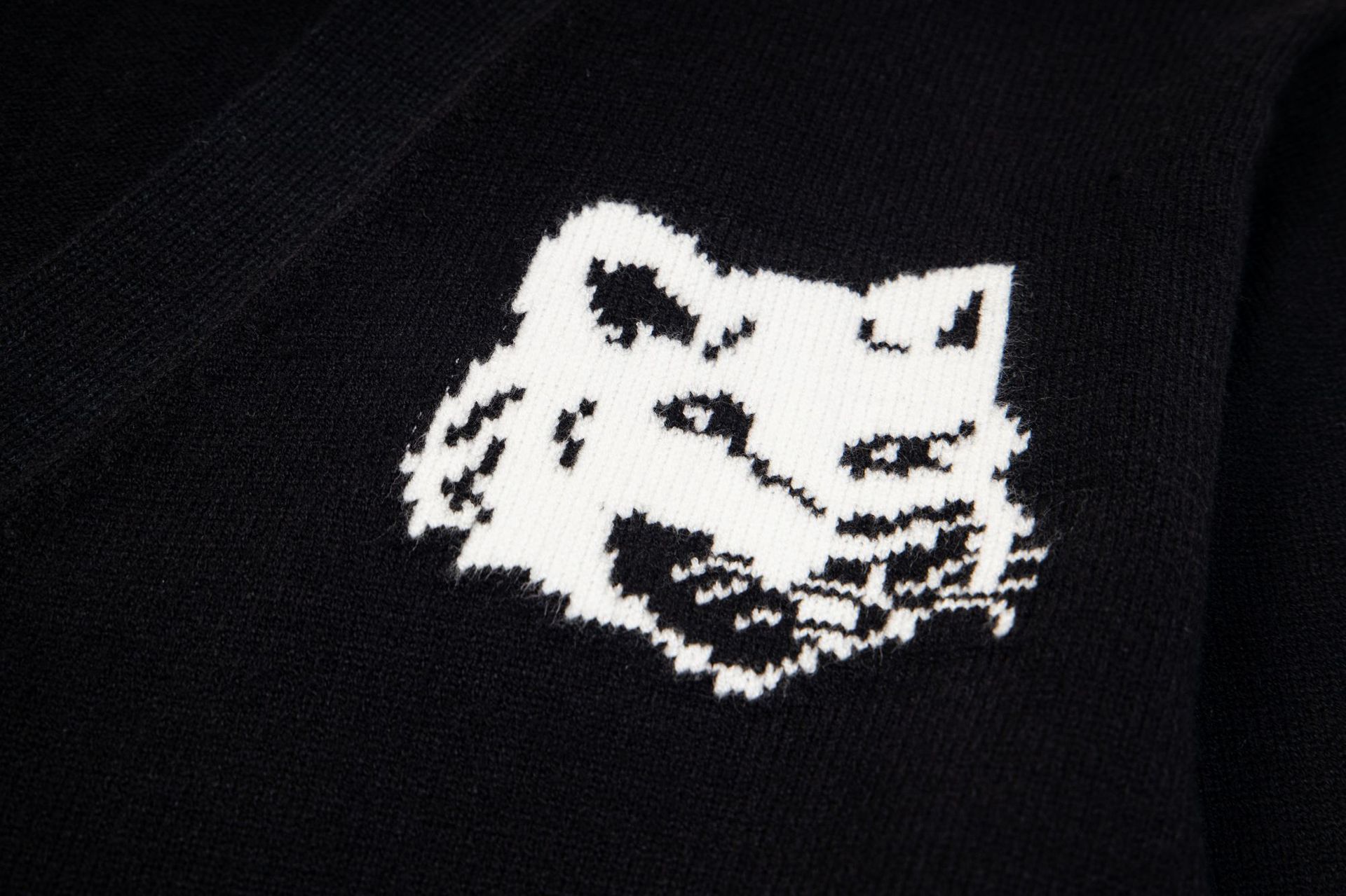 高版本restandrecreatio狐狸经典款胸前徽章刺绣条纹针织开衫毛衣详情22