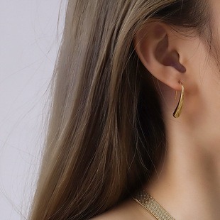 法式ins冷淡风方形白海贝吊坠项链小众设计钛钢镀18K金圆蛇链首饰详情9