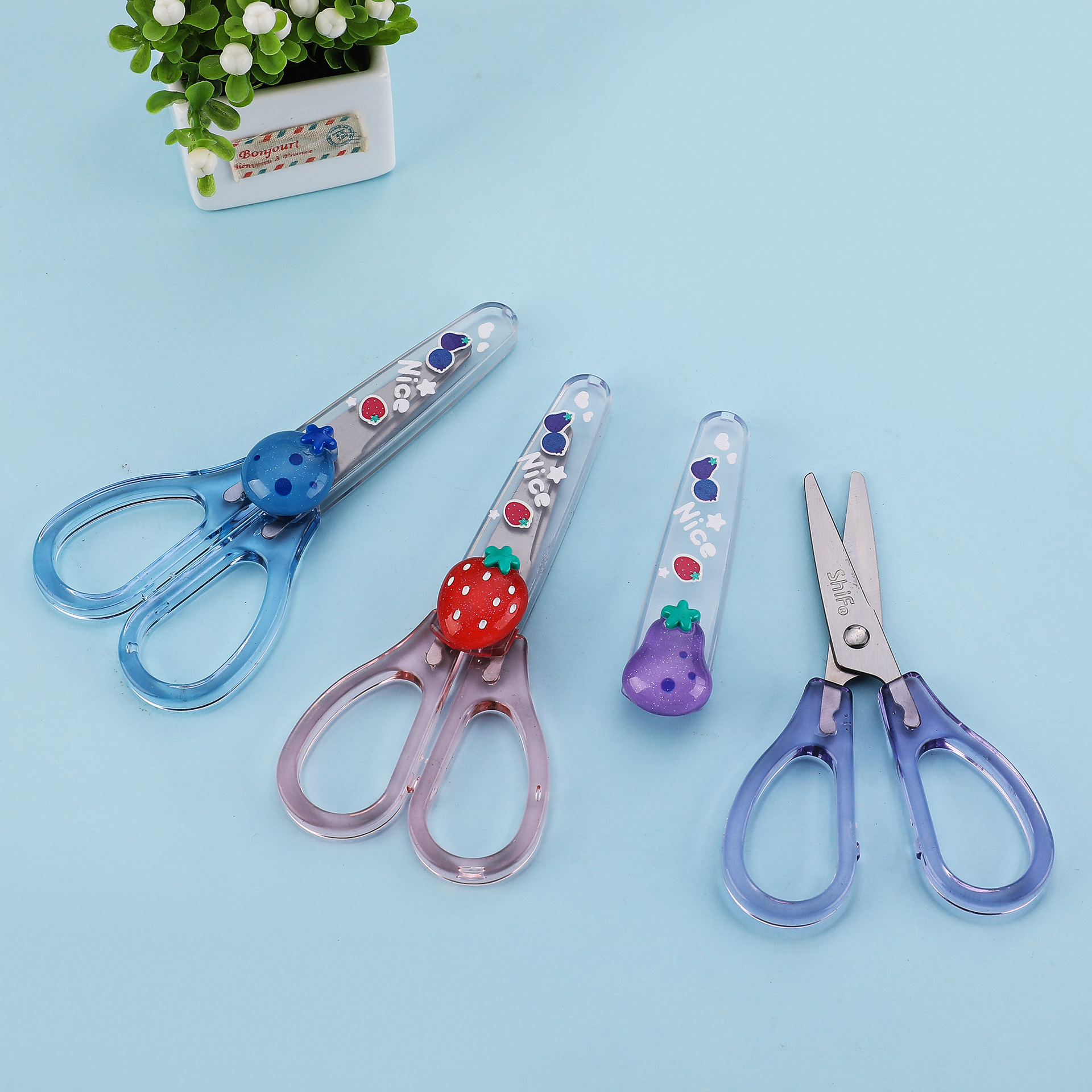 Pioneer 1517 Transparent handle cartoon Scissors, student safety scissors with sheath, manual operation scissors pic 11
