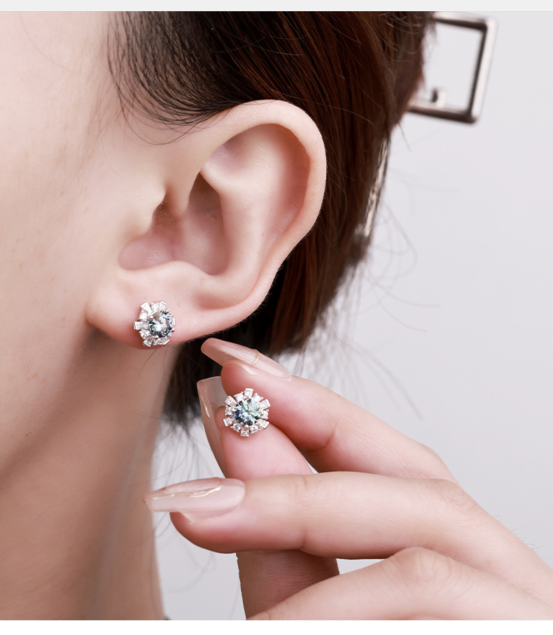 Zhuoheng Select s925 pure Silver 50-point white Moissan stud earrings for ear piercing, snowflake high-end style, autumn and winter versatile earrings pic 11