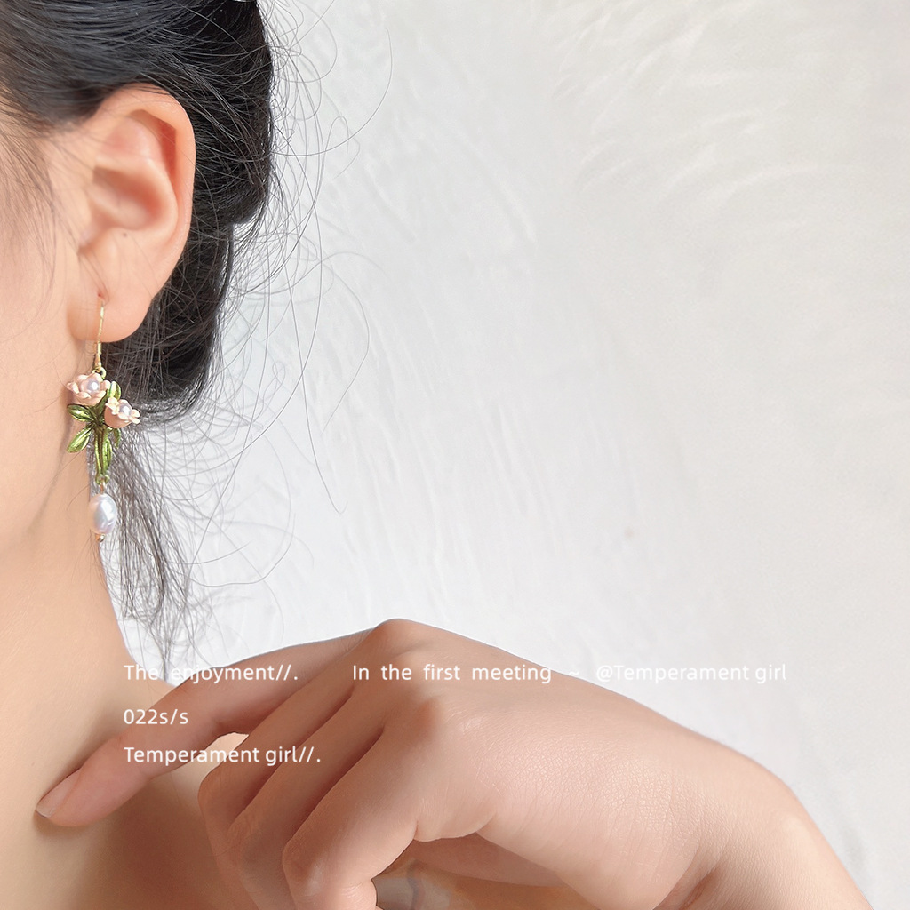 Freshwater pearl 925 silver needle asymmetrical handcrafted design, lily of the valley earrings, French high-end style, earrings factory pic 2