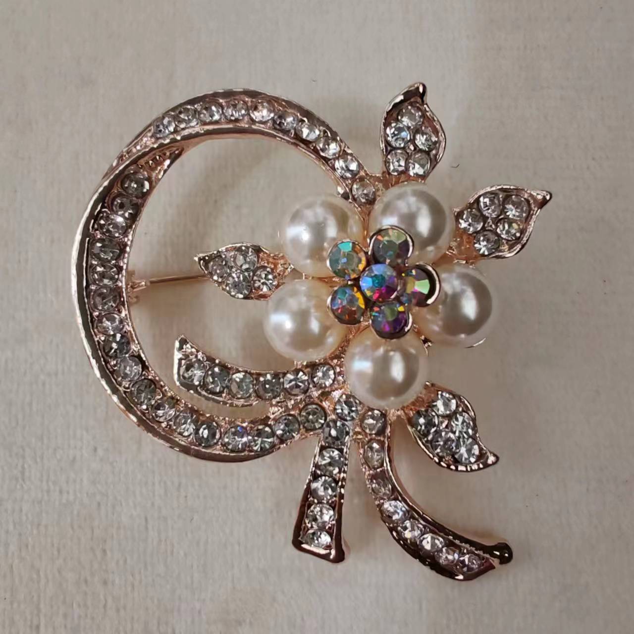 Brooch, high-end, niche silk scarf buckle, alloy Korean version diamond-encrusted coat, pearl brooch, clothing accessory, brooch, wholesale accessories pic 37