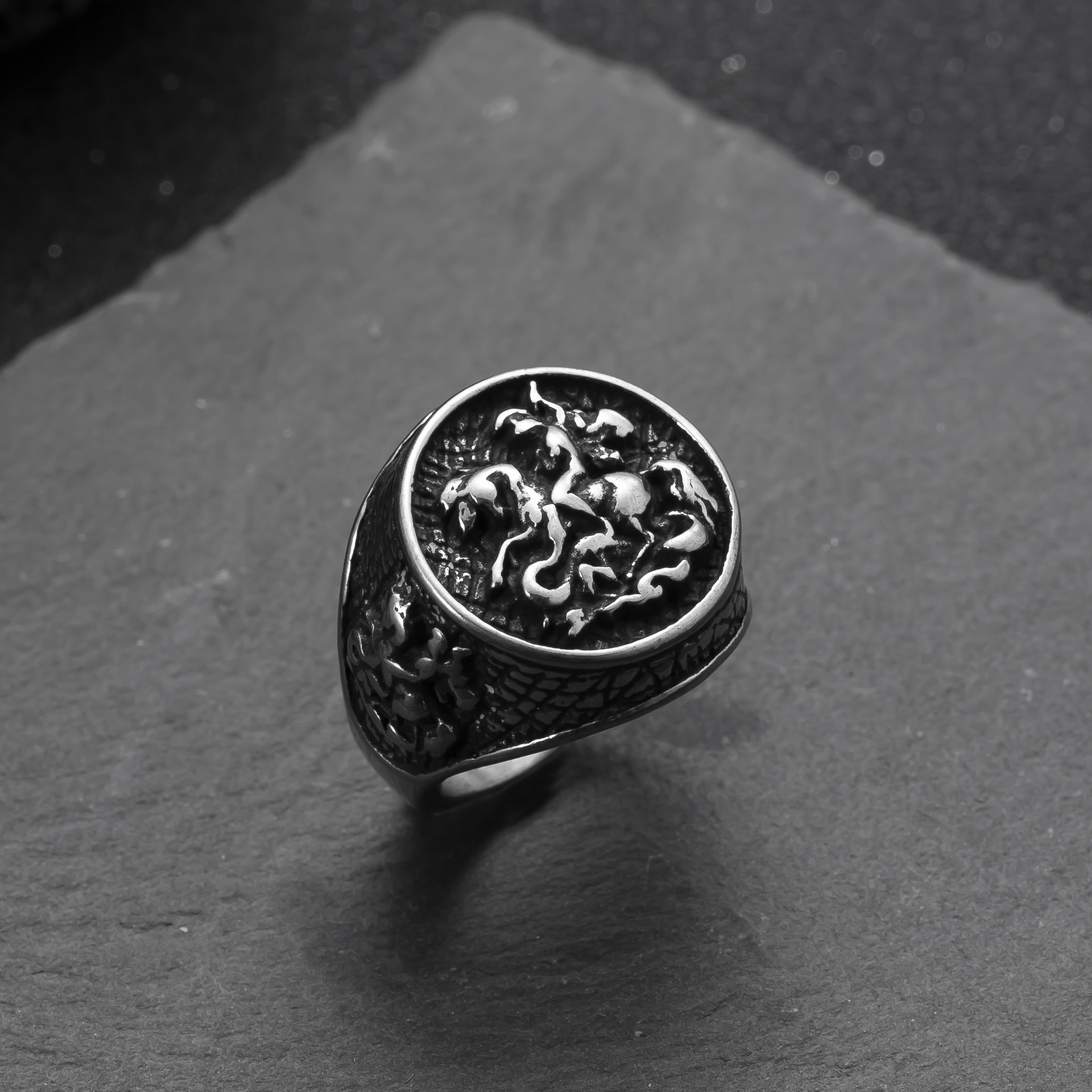 欧美跨境不锈钢戒指铸造十字架男士戒指嘻哈复古钛钢饰品批发厂家详情16