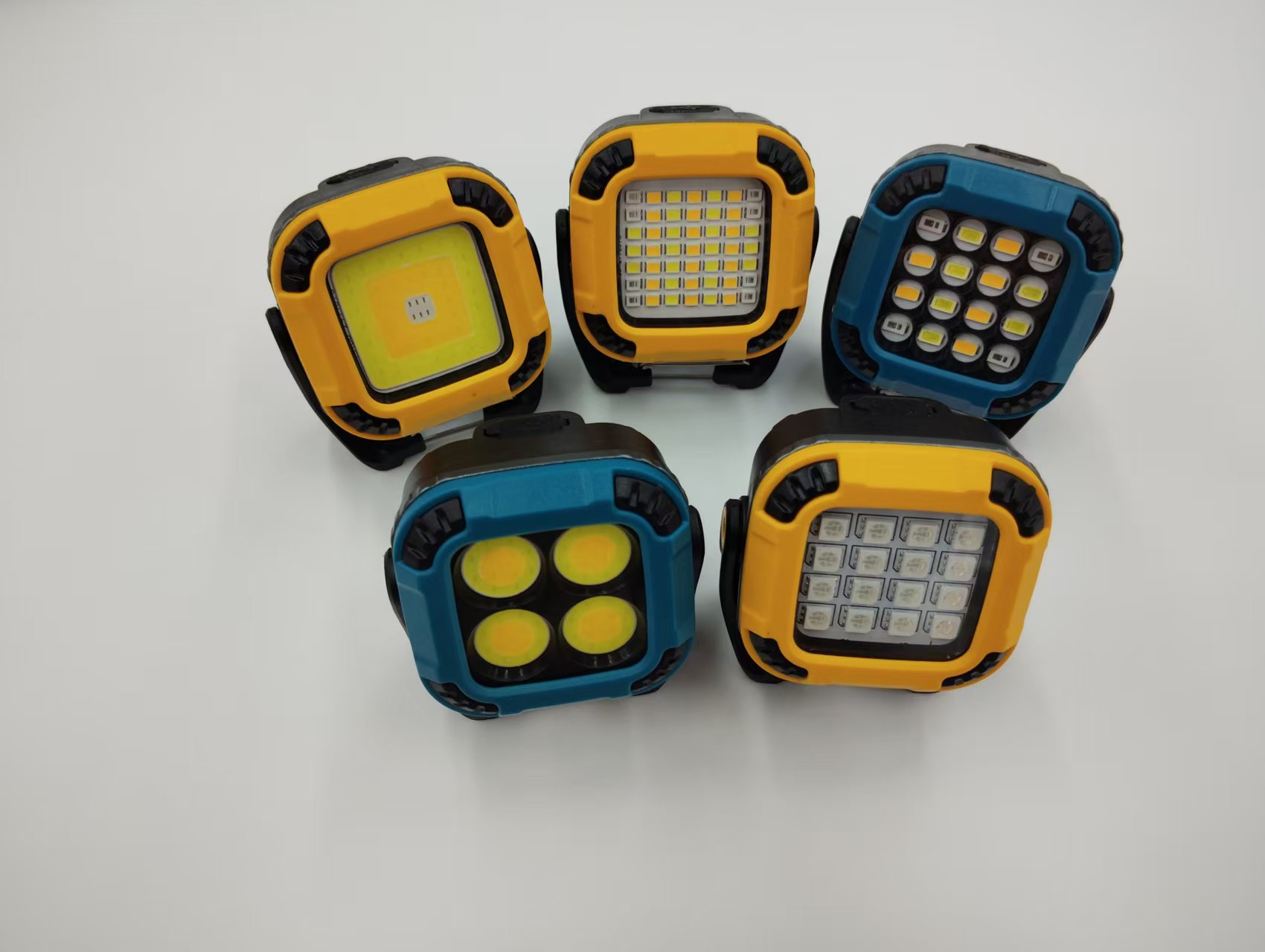 Cross-border all-scenario work light, four-speed adjustment, 360° rotating light, strong magnetic adsorption, outdoor camping light, maintenance light pic 13