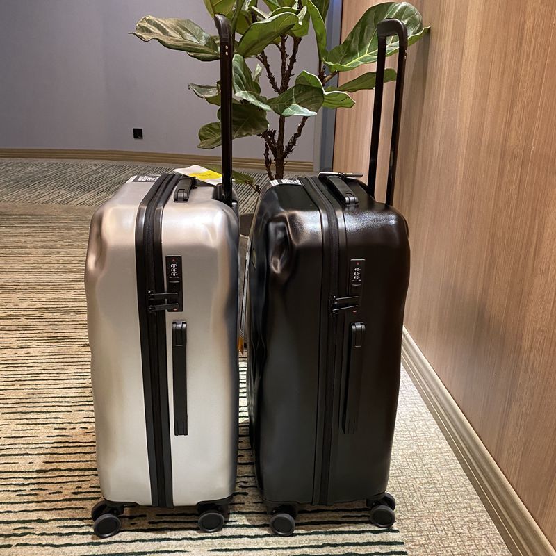 意大利耐用拉杆箱 万向轮潮流凹凸新款旅行箱 超轻外贸出口行李箱详情5