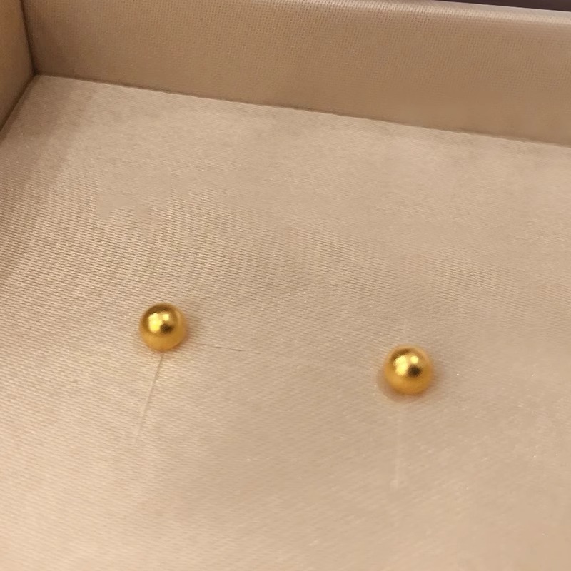 养耳洞钛钢镀18K真金迷你小金豆耳钉女简约日常圆珠耳饰品不褪色详情1