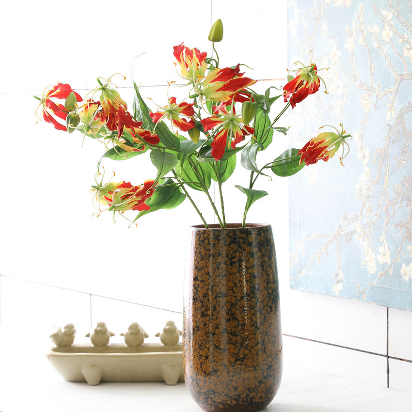 Artificial flowers, flame lilies, artificial flowers, Jialan modern home decoration model room, wedding photography, silk flowers, cross-border wholesale, artificial plants pic 7