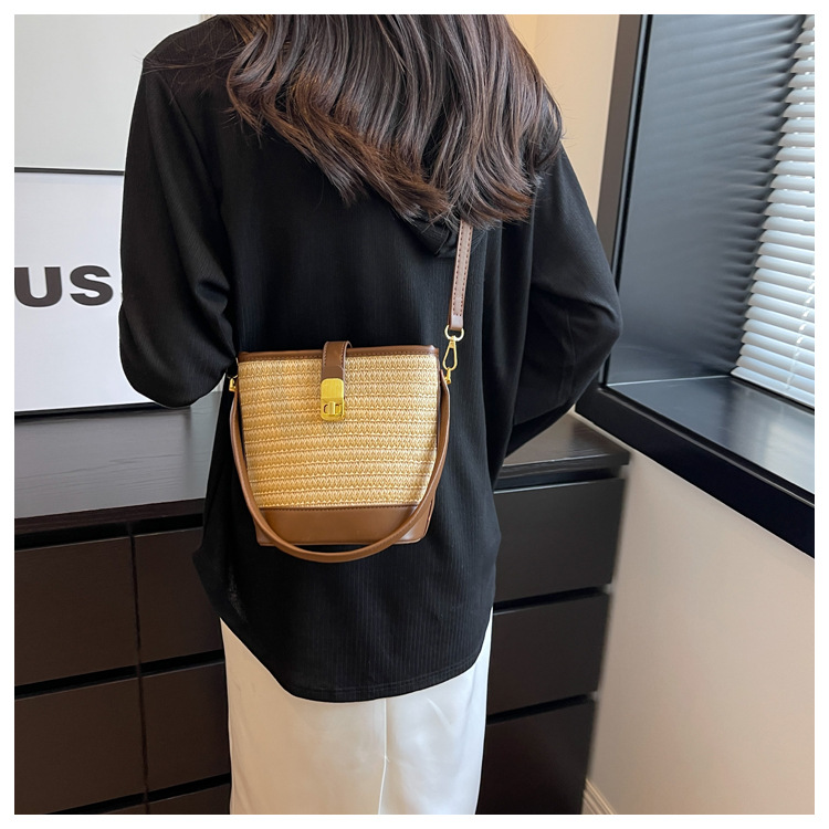 This 2023 new, niche design crossbody bag for women is a versatile and high-end hand-held bucket bag for summer pic 18