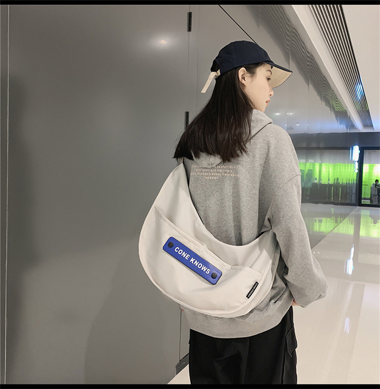 斜挎包男韩版潮牌简约大容量单肩包学生工装风休闲背包ins邮差包单肩包斜跨包男女休闲包外贸男包详情11