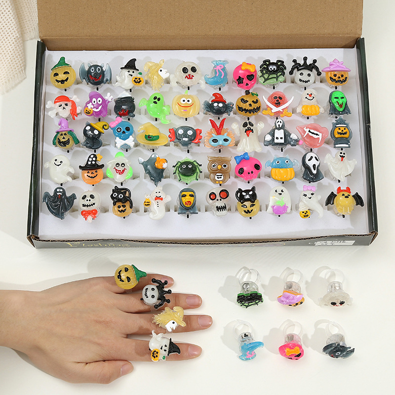 外贸亚马逊50孔发光戒指 万圣节儿童夜光戒指LED南瓜鬼头手指灯详情2