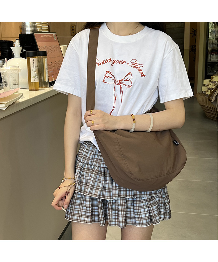 新潮斜挎邮差包日系休闲尼龙单肩托特包男女设计感小众通勤斜挎包详情12