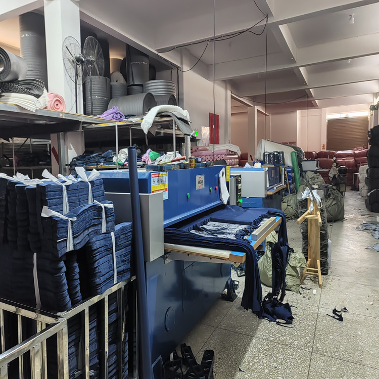 2023小学生书包1-3-6年级英伦双肩背包男女儿童背包厂家印logo详情3