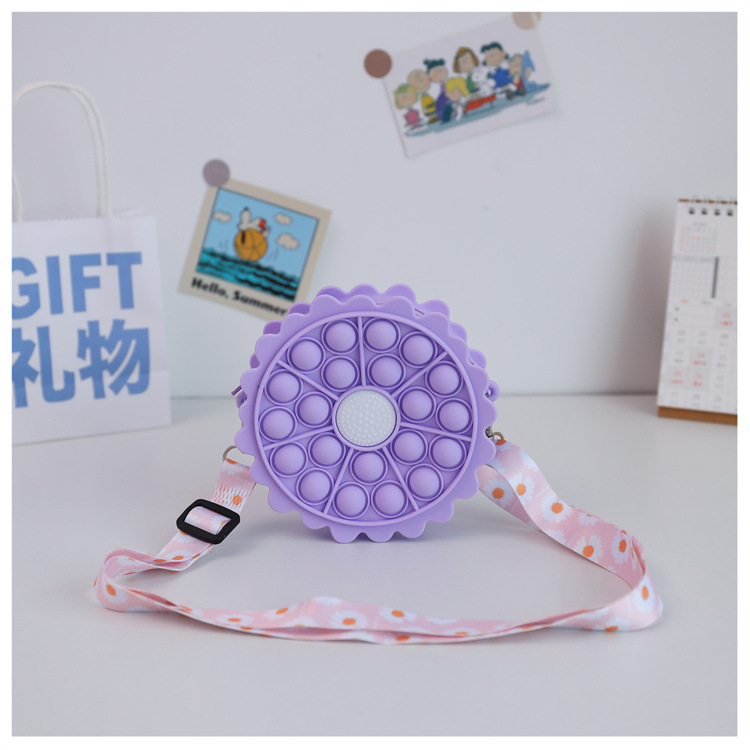 硅胶包2023新款指压儿童玩具包花朵彩虹灭鼠先锋零钱包单肩斜挎包详情22