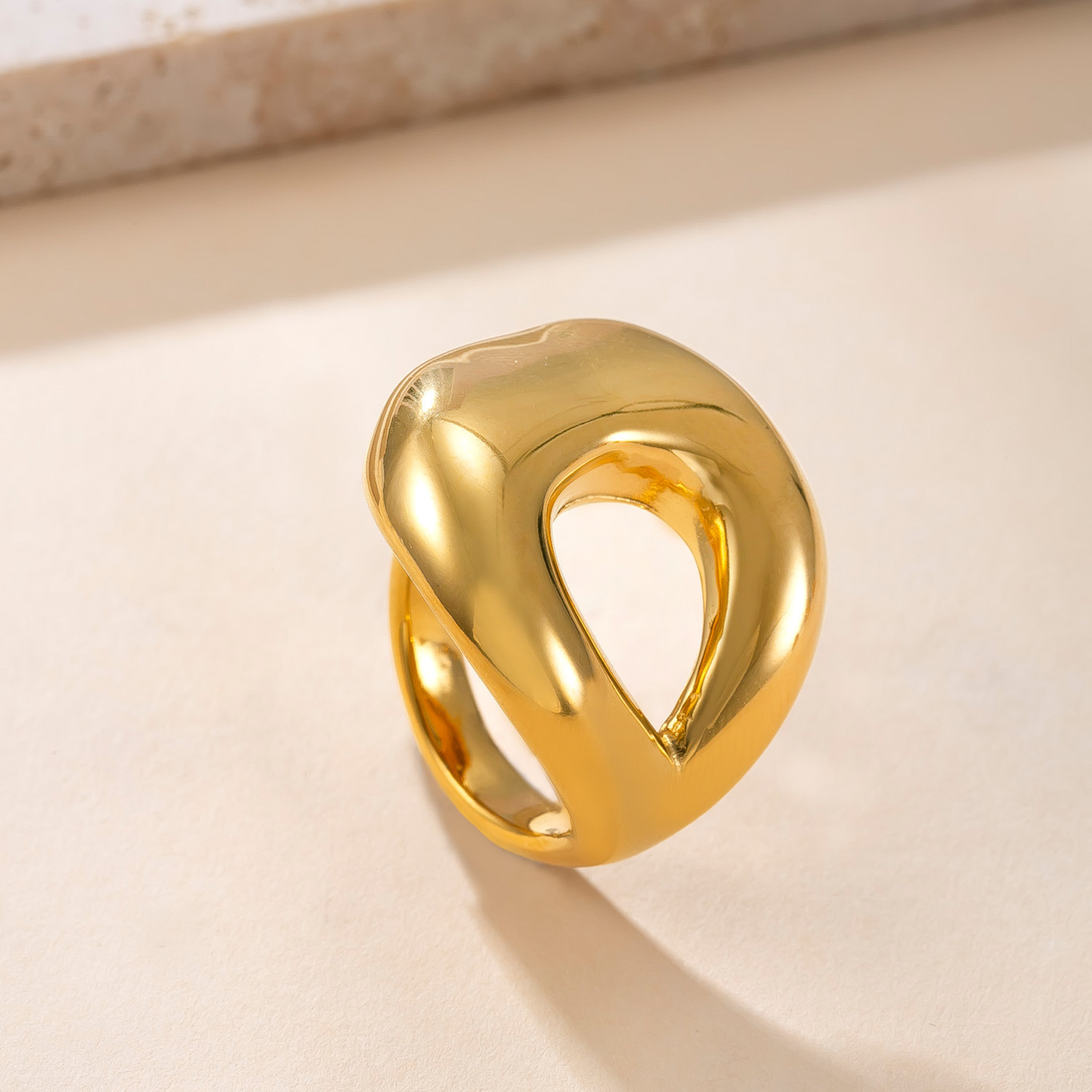 跨境爆品钛钢指环 铸造多层光面情侣戒指高级感镀18k金不锈钢手饰详情14