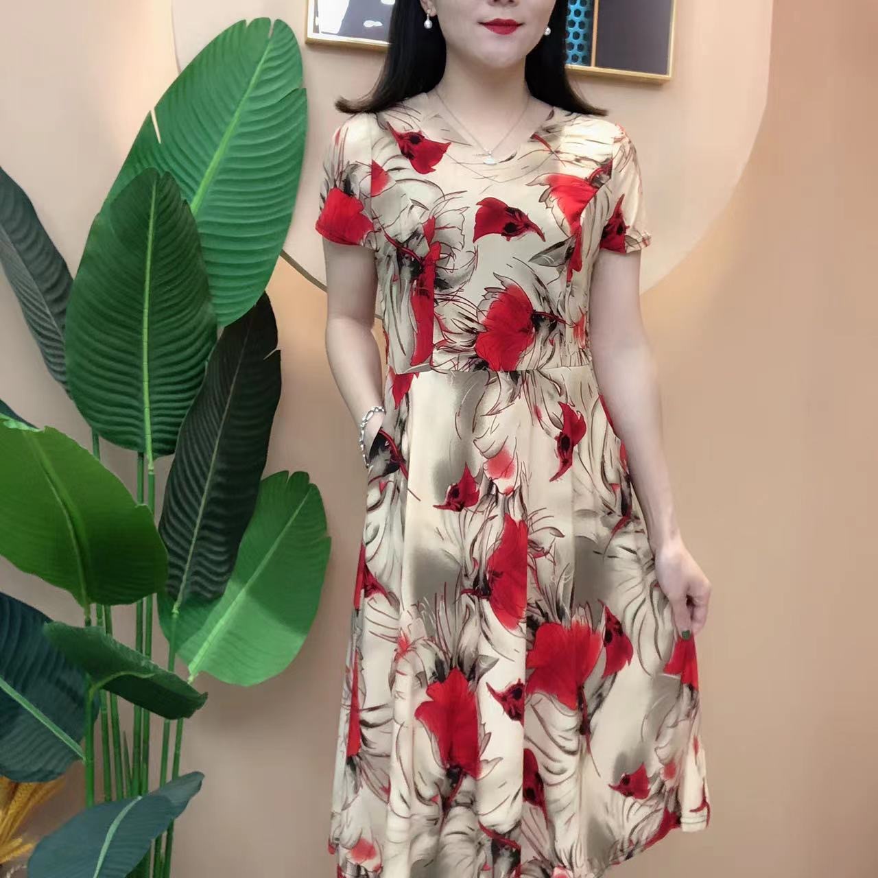 连衣裙夏季中老年妈妈50岁到60岁时尚宽松遮肚子显瘦大码中长裙子详情34