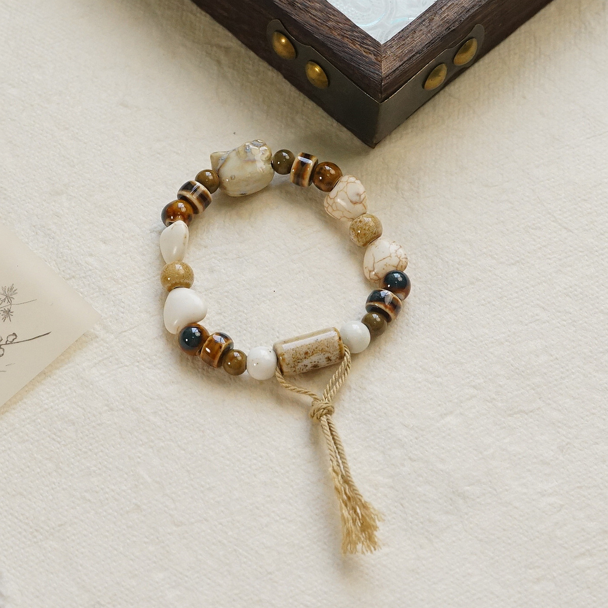 Artistic and fresh Jingdezhen ceramic bracelets, new Chinese-style porcelain bead bracelets, retro and niche accessories wholesale pic 2