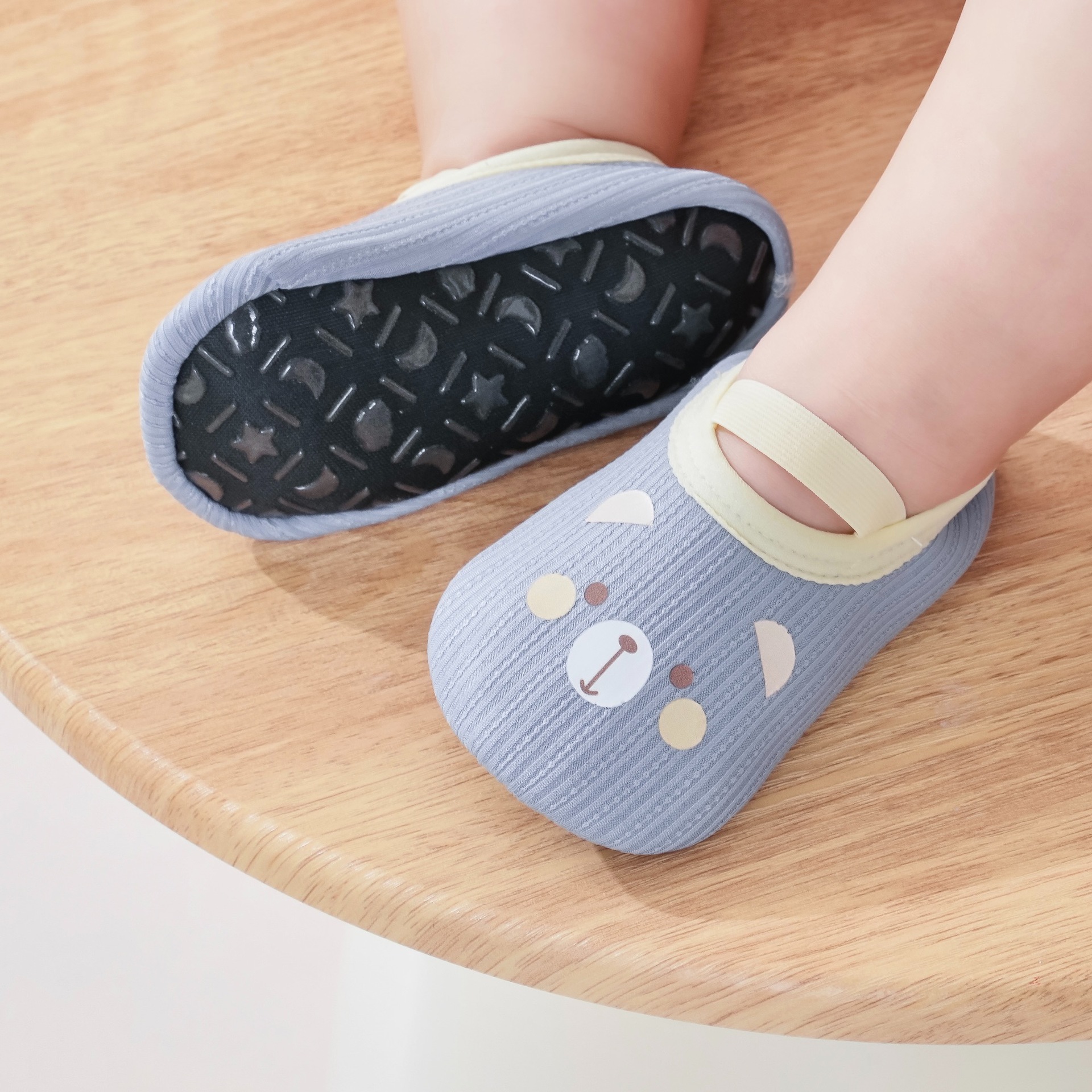 2025春季新款卡通儿童居家地板袜室内防滑隔凉柔软学步鞋婴童超萌详情12