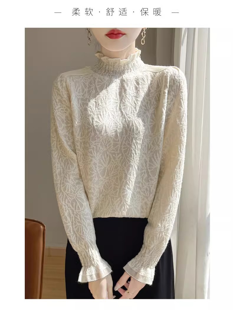 The 2025 autumn/winter new style lace and black ear-trimmed semi-high neck base layer for women is super stylish. Pair it with an A9325 sweater pic 14